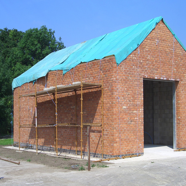 Lona impermeável para telhado de construtor